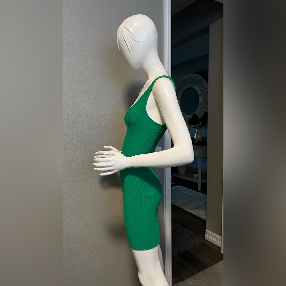 Babaton Vibrant Green One-Shoulder Dress size M - Picture 2 of 9